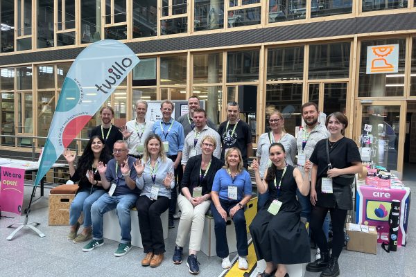 Gruppenbild der Mitarbeiterinnen und Mitarbeiter von Twillo